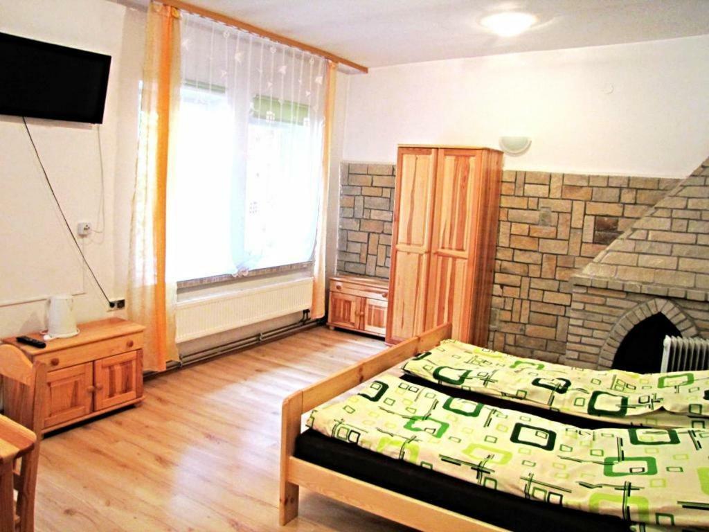 Pod Kamiennikiem Hotel Trzemesnia Екстериор снимка