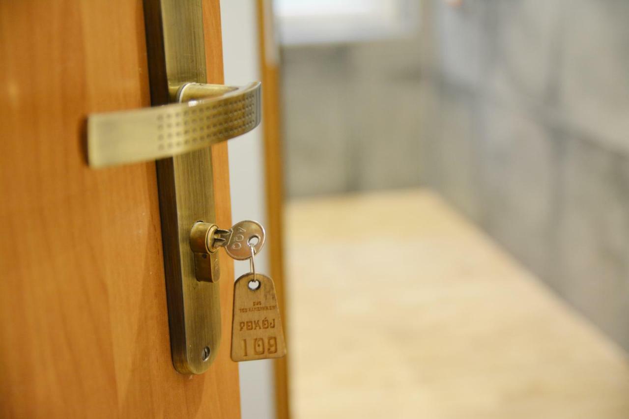 Pod Kamiennikiem Hotel Trzemesnia Екстериор снимка